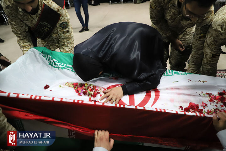 امالقرای جهان اسلام معطر به عطر شهدای گمنام شد امالقرای جهان اسلام معطر به عطر شهدای گمنام شد