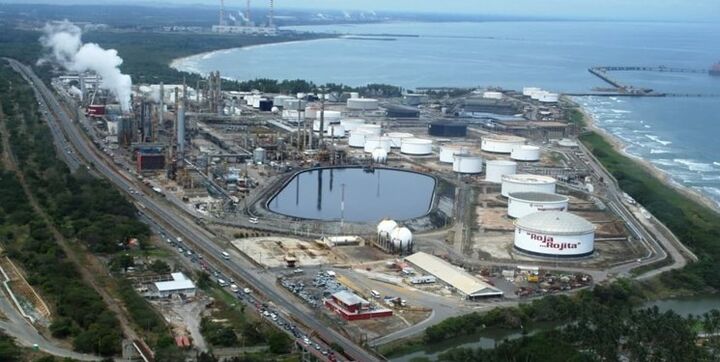 ۷۰ درصد تعمیرات پالایشگاه «الپالیتو» ونزوئلا توسط ایران انجام شد ۷۰ درصد تعمیرات پالایشگاه «الپالیتو» ونزوئلا توسط ایران انجام شد