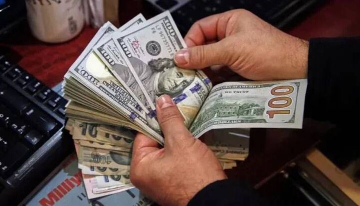 قیمت دلار تحت تاثیر اخبار متناقض سیاسی قیمت دلار تحت تاثیر اخبار متناقض سیاسی