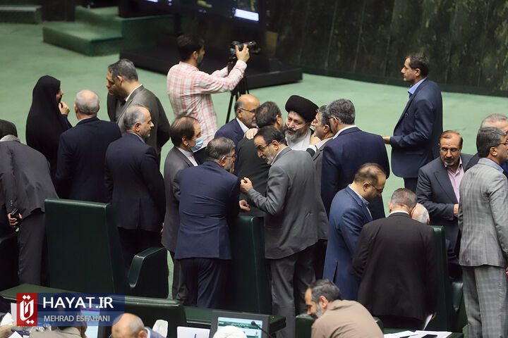 در همه بخش های کشاورزی و غذا خودکفا خواهیم شد در همه بخش های کشاورزی و غذا خودکفا خواهیم شد