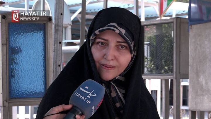 برادرم بعد از شنیدن خبر قطعنامه بسیار متاثر شد + فیلم
 برادرم بعد از شنیدن خبر قطعنامه بسیار متاثر شد + فیلم