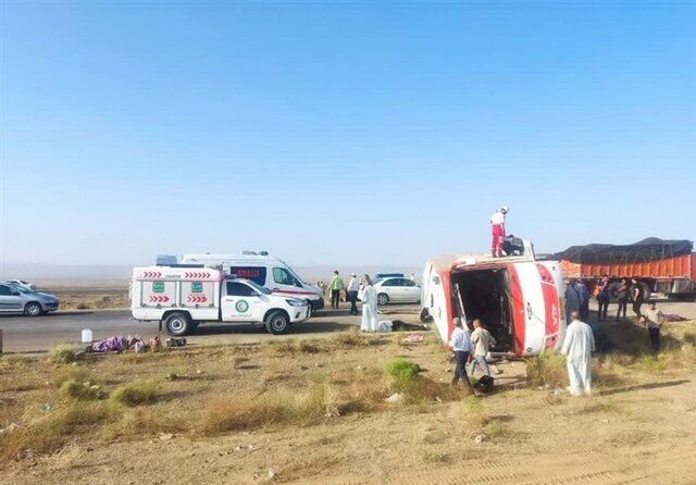 انتقال پیکر کشته شدگان واژگونی اتوبوس زائران عراقی در ایران به کشورشان انتقال پیکر کشته شدگان واژگونی اتوبوس زائران عراقی در ایران به کشورشان