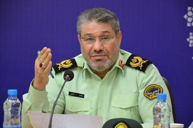 دستگیری کلاهبردار حرفهای با ترفند اخذ مجوزهای تولیدی در لرستان دستگیری کلاهبردار حرفهای با ترفند اخذ مجوزهای تولیدی در لرستان