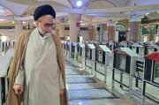 ادای احترام وزیر اطلاعات به شهدای بوشهر