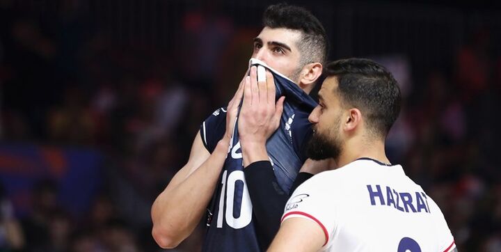 سقوط بزرگ والیبال ایران و رسیدن به نقطه صفر!
 سقوط بزرگ والیبال ایران و رسیدن به نقطه صفر!