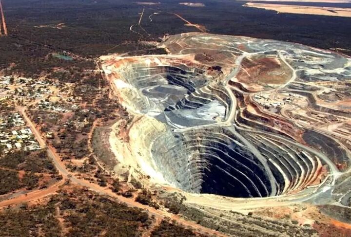 ایران توانایی تامین ۲۰ درصد نیاز جهان به لیتیم را دارد ایران توانایی تامین ۲۰ درصد نیاز جهان به لیتیم را دارد