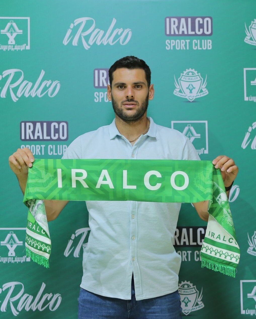 نقیزاده با آلومینیوم تمدید کرد + عکس