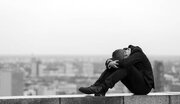 تفاوت غمگین بودن و افسردگی چیست؟