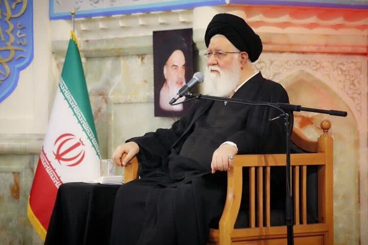 آیتالله علمالهدی: معرفتشناسی امامان اطهار (ع) در شناخت تکلیف امروز است آیتالله علمالهدی: معرفتشناسی امامان اطهار (ع) در شناخت تکلیف امروز است