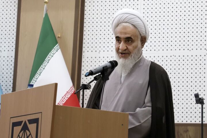 باید مشوق مبارزه با فساد باشیم باید مشوق مبارزه با فساد باشیم