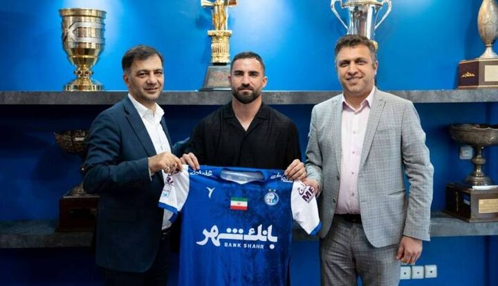 اولین واکنش خرید جدید استقلال در فضای مجازی اولین واکنش خرید جدید استقلال در فضای مجازی