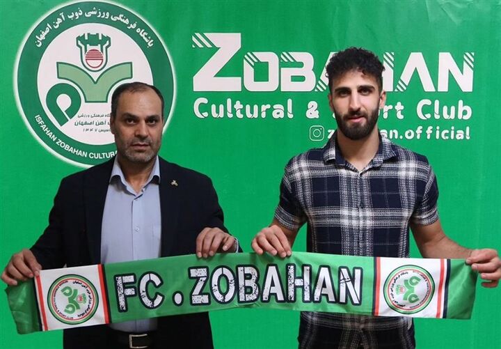 قریشی با ذوبآهن تمدید کرد قریشی با ذوبآهن تمدید کرد