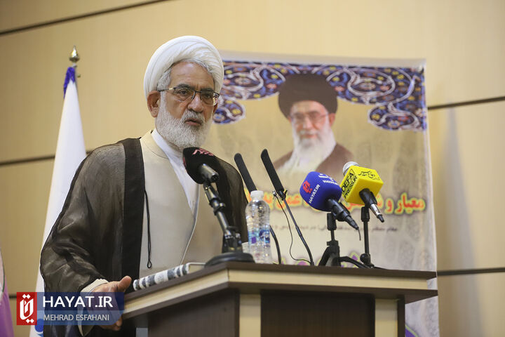 ضرورت تقویت ارتباط نیروهای مسلح و دستگاه قضا/ عزت دین و انقلاب به نیروهای مسلح بستگی دارد ضرورت تقویت ارتباط نیروهای مسلح و دستگاه قضا/ عزت دین و انقلاب به نیروهای مسلح بستگی دارد