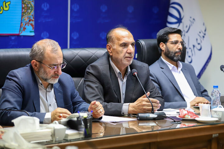 نماینده مجلس: نارضایتی مردم برای مراجعه به بانکها باید به حداقل برسد نماینده مجلس: نارضایتی مردم برای مراجعه به بانکها باید به حداقل برسد