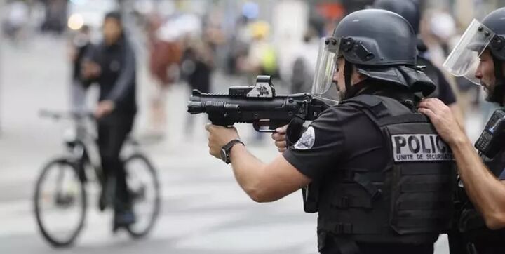 کمیته سازمان ملل بازداشت جمعی معترضان در فرانسه را محکوم کرد کمیته سازمان ملل بازداشت جمعی معترضان در فرانسه را محکوم کرد