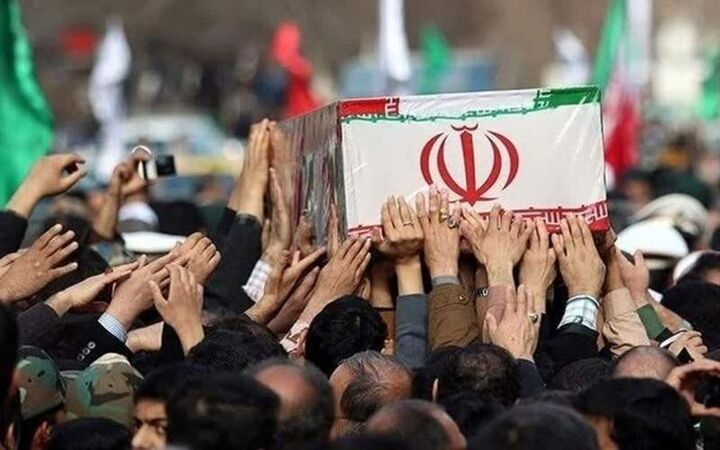 برگزاری مراسم وداع با پیکر شهید مهدی اکبرپور روشن برگزاری مراسم وداع با پیکر شهید مهدی اکبرپور روشن