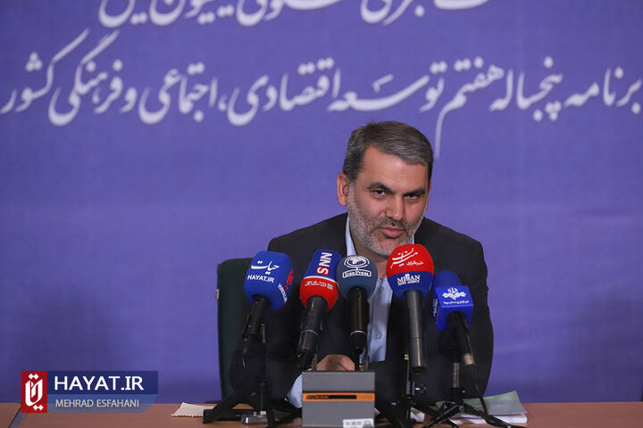 زنگنه: کلیه چاههای آب دستگاههای اجرایی مجهز به کنتور هوشمند میشوند زنگنه: کلیه چاههای آب دستگاههای اجرایی مجهز به کنتور هوشمند میشوند