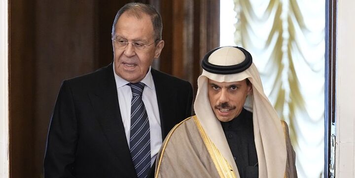 پیام مکتوب لاوروف برای وزیر خارجه عربستان سعودی پیام مکتوب لاوروف برای وزیر خارجه عربستان سعودی