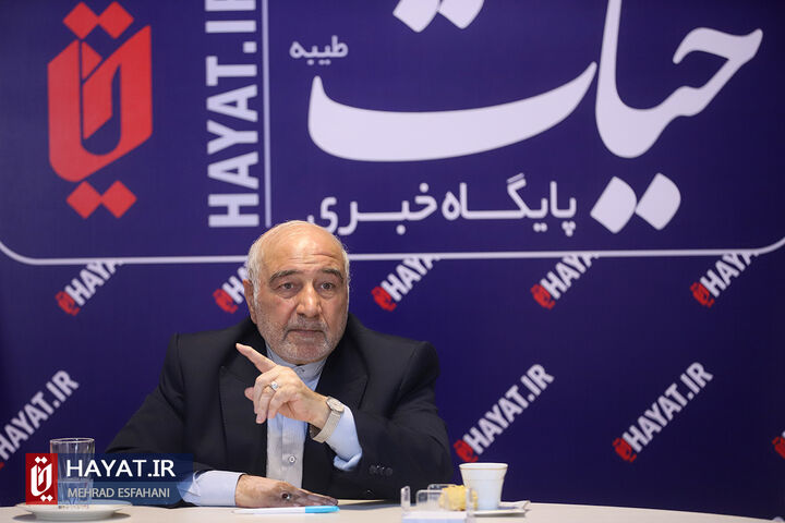 در اوایل جنگ حتی فشنگ و سیم خاردار به اندازه کافی نداشتیم/ به دلیل مخالفتم با بنی صدر از فرماندهی سپاه استعفا دادم در اوایل جنگ حتی فشنگ و سیم خاردار به اندازه کافی نداشتیم/ به دلیل مخالفتم با بنی صدر از فرماندهی سپاه استعفا دادم