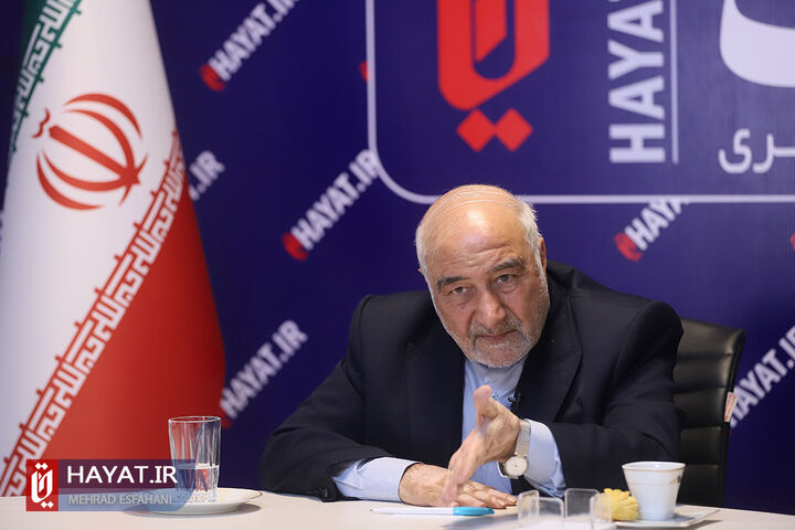 انقلاب اسلامی سبب بی اعتبار شدن مارکسیسم شد/ از انبار مخفی ادوات جنگی در همدان بی اطلاع بودیم انقلاب اسلامی سبب بی اعتبار شدن مارکسیسم شد/ از انبار مخفی ادوات جنگی در همدان بی اطلاع بودیم