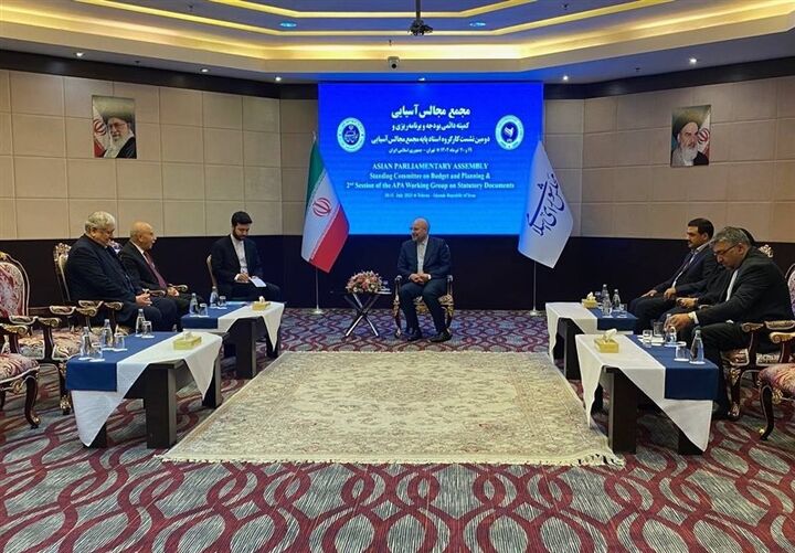 دیدار رییس مجلس با نایب رییس شورای ملی فلسطین دیدار رییس مجلس با نایب رییس شورای ملی فلسطین