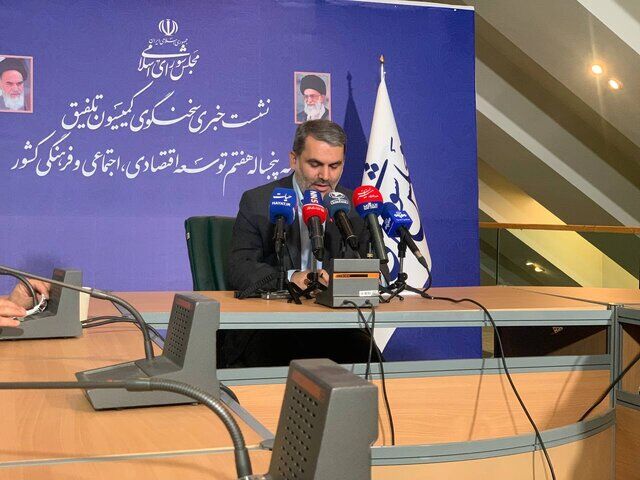 زنگنه: مشکل وثیقه بانکی بخش خصوصی برای دریافت تسهیلات حل میشود زنگنه: مشکل وثیقه بانکی بخش خصوصی برای دریافت تسهیلات حل میشود