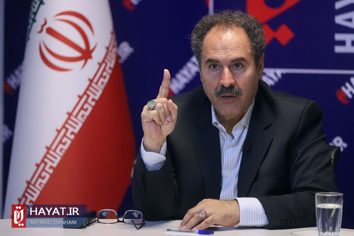 چرا رهبری از تولیدکنندگان لوازم خانگی گلایه کردند؟/ مهار تولید و رشد تورم در صنعت لوازم خانگی چرا رهبری از تولیدکنندگان لوازم خانگی گلایه کردند؟/ مهار تولید و رشد تورم در صنعت لوازم خانگی