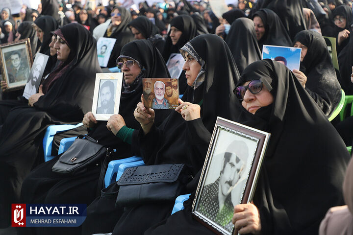 از حضور خانواده‌ شهدا تا معلم مجاهد انقلابی در مراسم بزرگداشت روز عفاف و حجاب