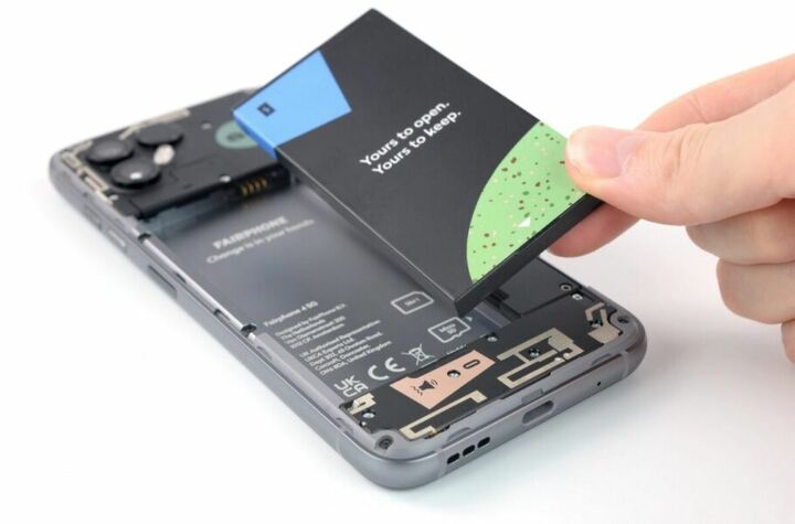 گوشیها در اتحادیه اروپا باید از سال 2027 باتری قابل تعویض داشته باشند گوشیها در اتحادیه اروپا باید از سال 2027 باتری قابل تعویض داشته باشند