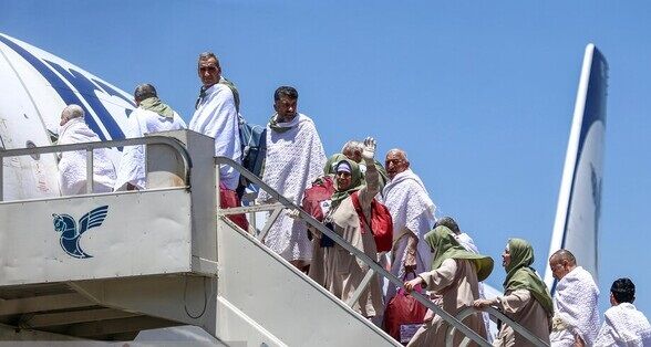 ۵۳ هزار نفر از حجاج به ایران بازگشتند/ تاخیر در پرواز جده - شیراز بهعلت نقص فنی ۵۳ هزار نفر از حجاج به ایران بازگشتند/ تاخیر در پرواز جده - شیراز بهعلت نقص فنی