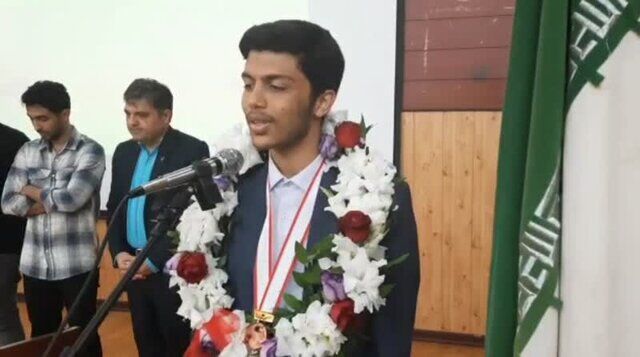 افتخارآفرینی دانشآموز آملی با کسب نشان برنز المپیاد جهانی ریاضی افتخارآفرینی دانشآموز آملی با کسب نشان برنز المپیاد جهانی ریاضی