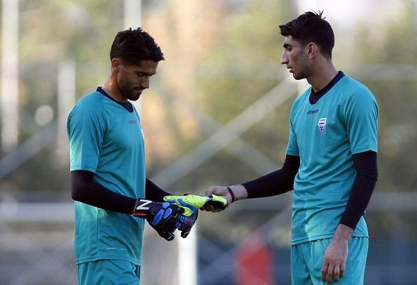 به حسینی گفتم حتی با بیرانوند هم در استقلال رقابت کن/ دو گلر بزرگ همزمان برای تیم لازم است به حسینی گفتم حتی با بیرانوند هم در استقلال رقابت کن/ دو گلر بزرگ همزمان برای تیم لازم است