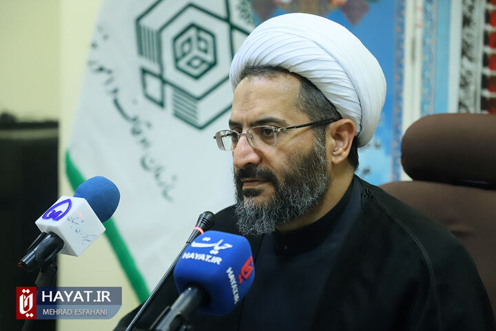 رفتن به زیارت اربعین را مرهون خون شهدا و ایثارگران هستیم + فیلم رفتن به زیارت اربعین را مرهون خون شهدا و ایثارگران هستیم + فیلم