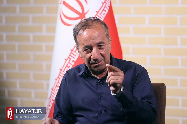 حضور پنج تن از اسرای عراقی جنگ تحمیلی در پایگاه خبری حیات