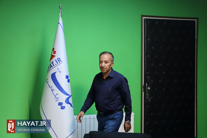 حضور پنج تن از اسرای عراقی جنگ تحمیلی در پایگاه خبری حیات