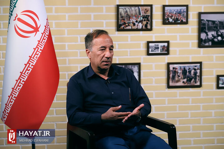 حضور پنج تن از اسرای عراقی جنگ تحمیلی در پایگاه خبری حیات