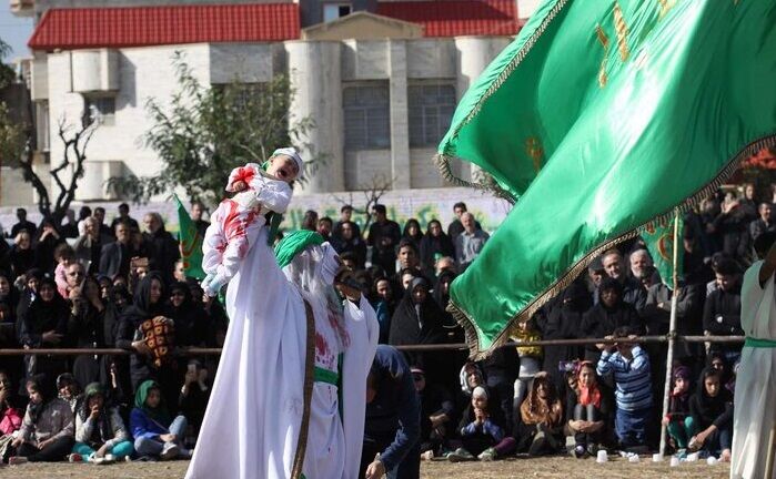 نقش دیرین شرق اصفهان در تابلوی آیینهای محرم نقش دیرین شرق اصفهان در تابلوی آیینهای محرم