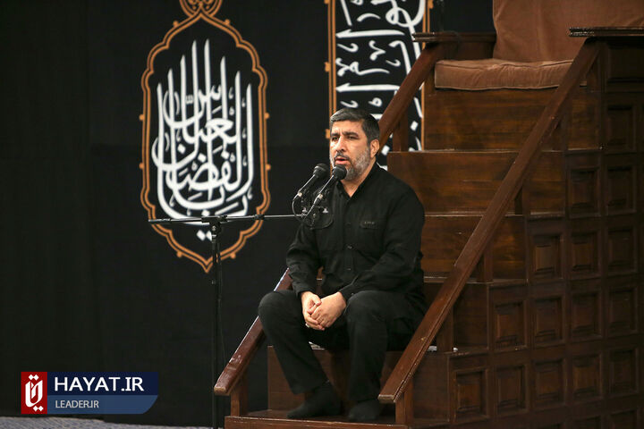 اولین شب مراسم عزاداری حضرت اباعبدالله الحسین (علیهالسلام) با حضور رهبر انقلاب