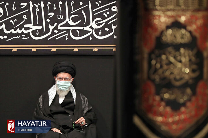 اولین شب مراسم عزاداری حضرت اباعبدالله الحسین (علیهالسلام) با حضور رهبر انقلاب