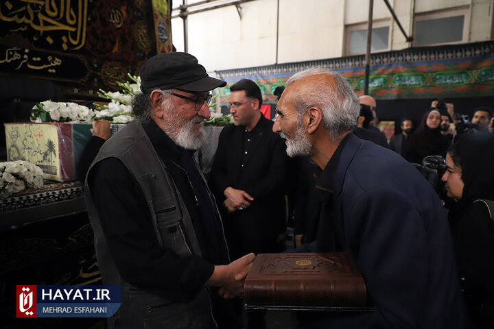 تشییع پیکر شهید گمنام در وزارت فرهنگ و ارشاد اسلامی
