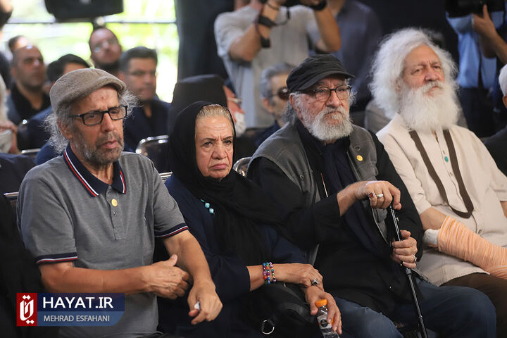 تشییع پیکر شهید گمنام در وزارت فرهنگ و ارشاد اسلامی