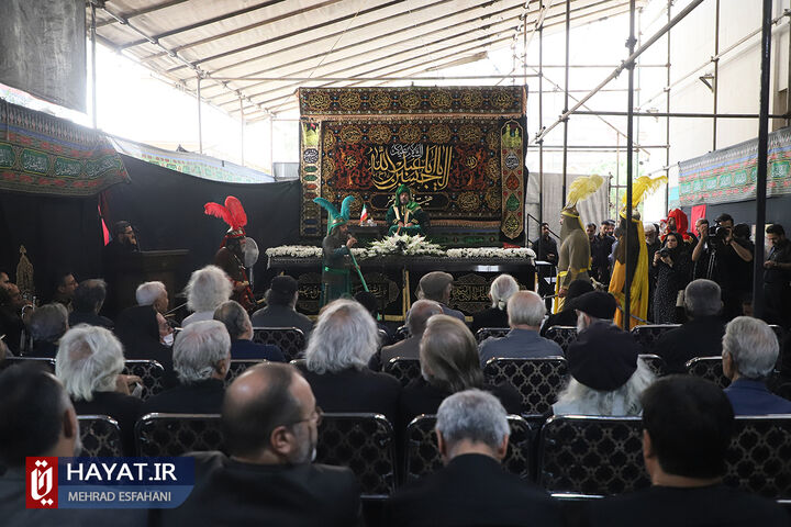 تشییع پیکر شهید گمنام در وزارت فرهنگ و ارشاد اسلامی