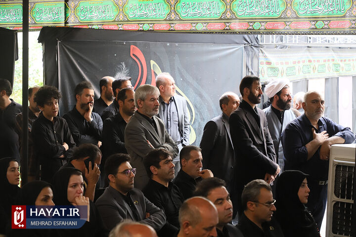 تشییع پیکر شهید گمنام در وزارت فرهنگ و ارشاد اسلامی