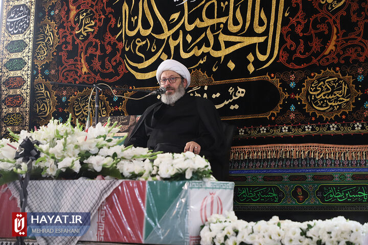 تشییع پیکر شهید گمنام در وزارت فرهنگ و ارشاد اسلامی