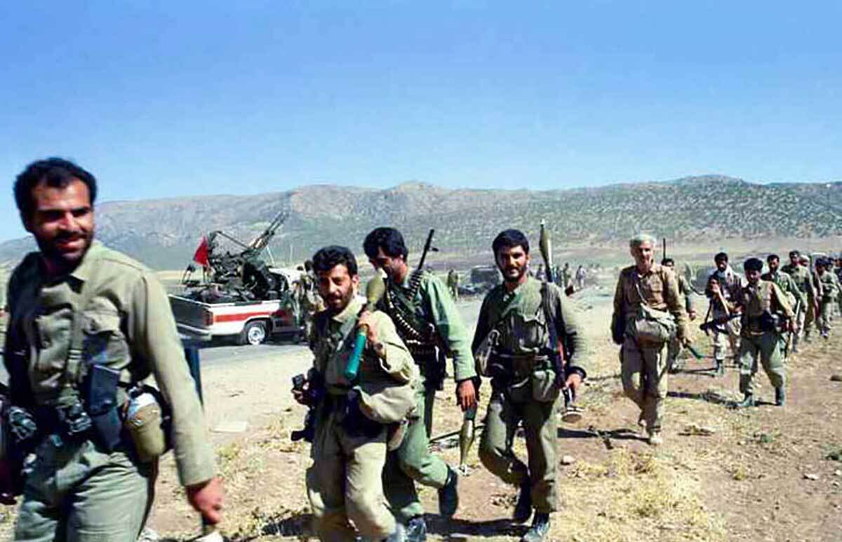 فروغ جاویدان یا شکست توطئه منافقان