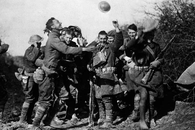 ۵ مرداد ۱۲۹۳/ جهان با سرنای جنگ بیدار شد