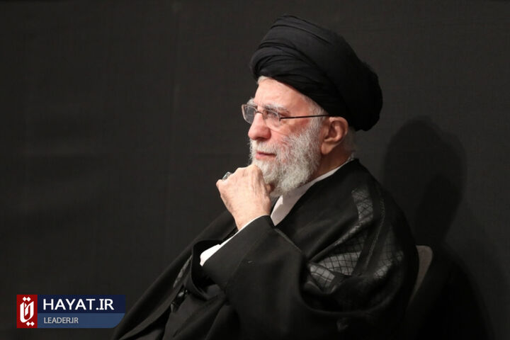 مراسم عزاداری شب عاشورای حسینی با حضور رهبر انقلاب