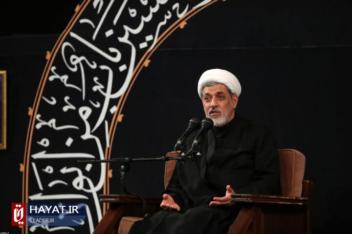 مراسم عزاداری شب عاشورای حسینی با حضور رهبر انقلاب