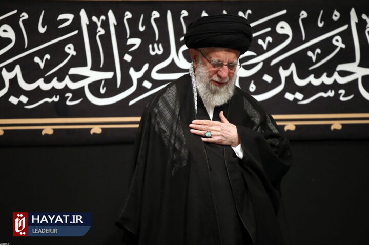 مراسم عزاداری شب عاشورای حسینی با حضور رهبر انقلاب