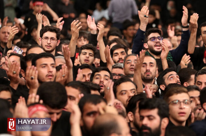 مراسم عزاداری شب عاشورای حسینی با حضور رهبر انقلاب
